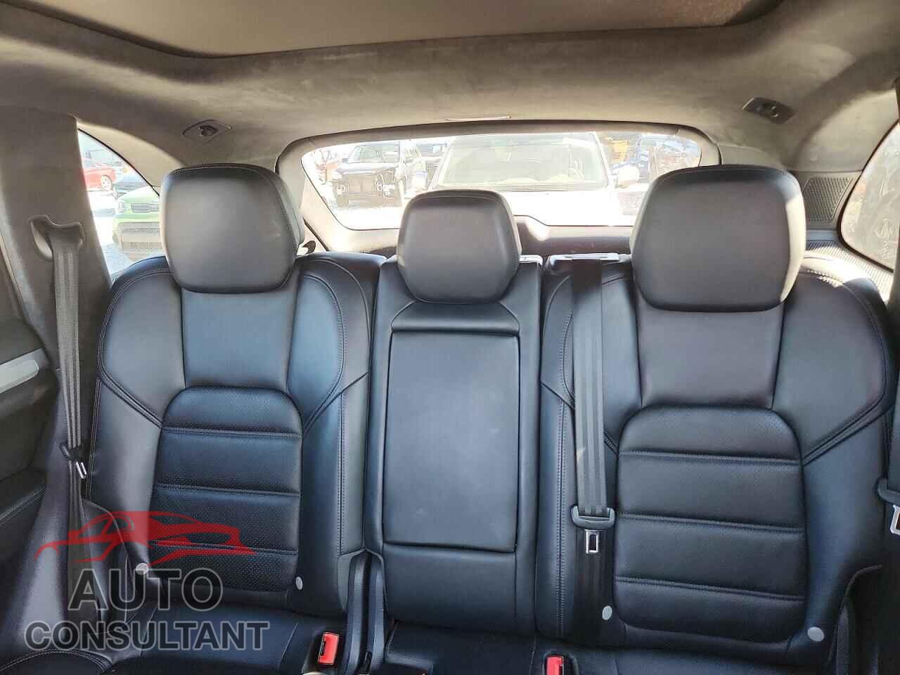 PORSCHE CAYENNE 2015 - WP1AC2A21FLA80731
