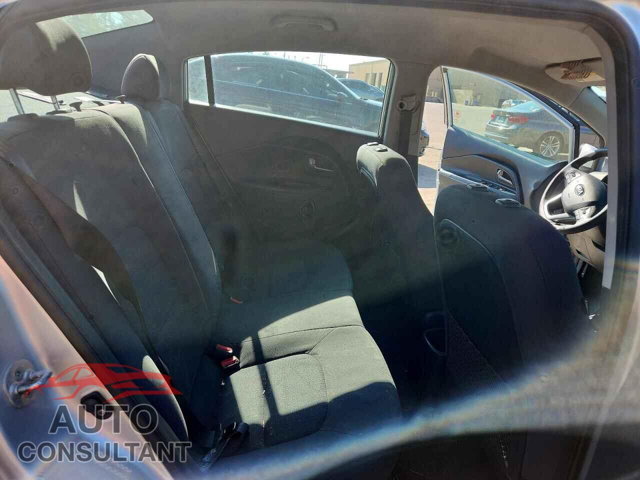 KIA RIO 2015 - KNADM4A38F6469734
