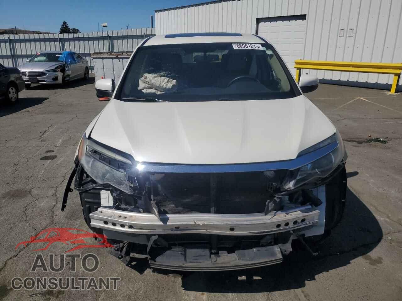 HONDA PILOT 2017 - 5FNYF6H57HB100694