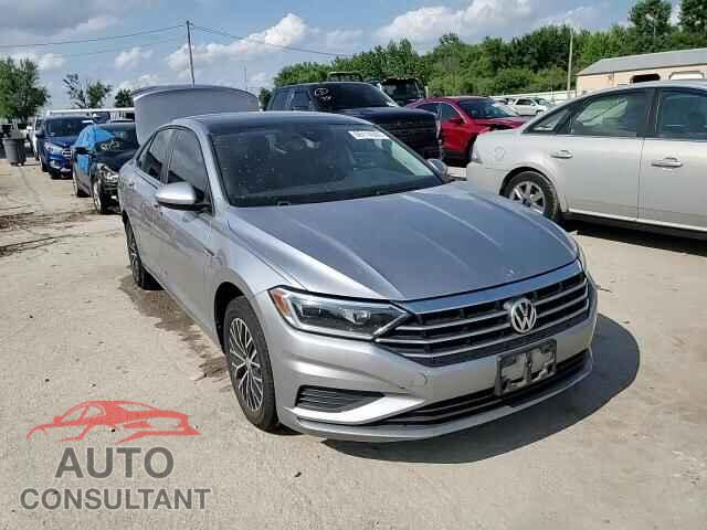VOLKSWAGEN JETTA 2019 - 3VWEB7BU4KM264554
