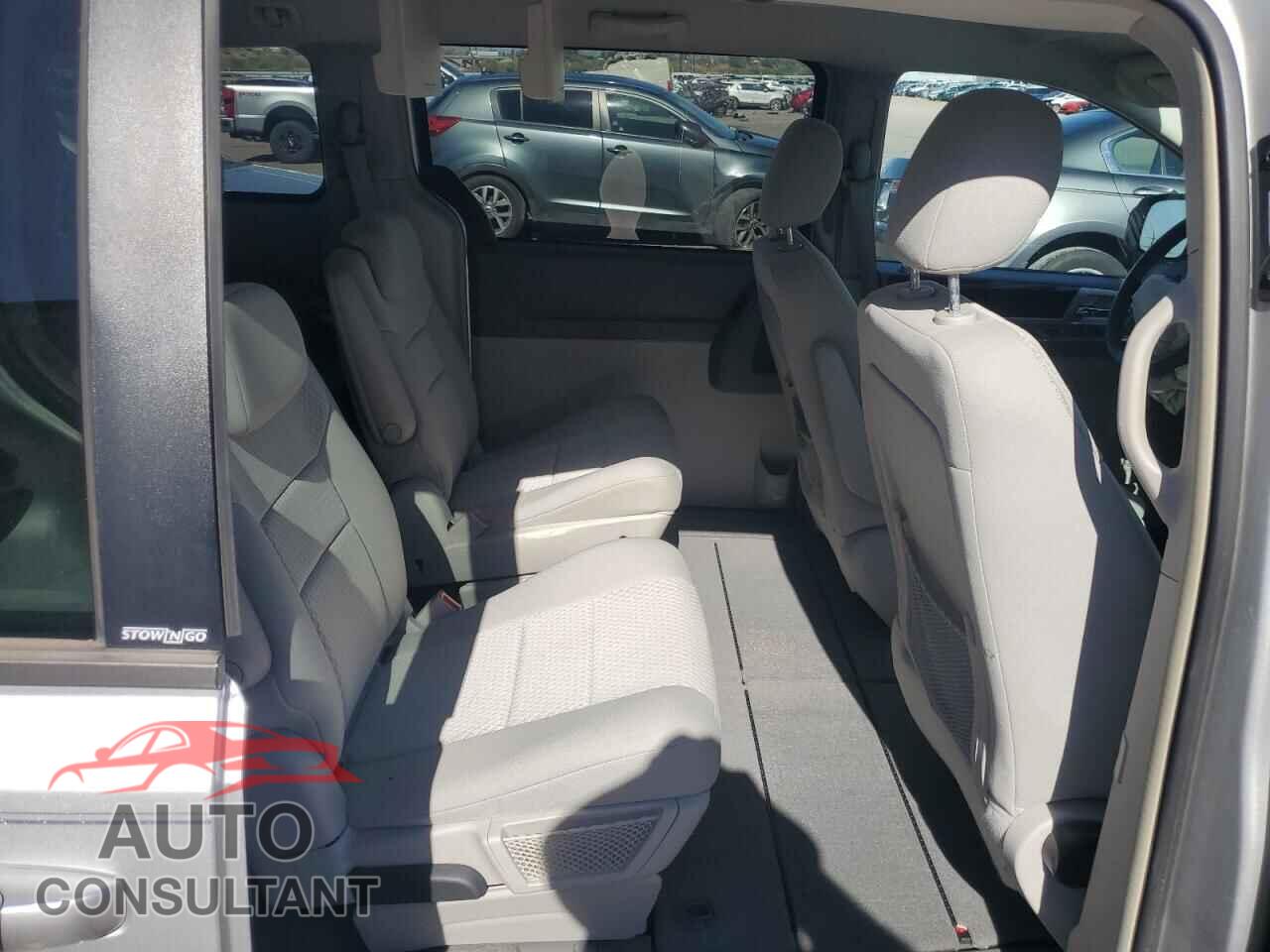 DODGE CARAVAN 2010 - 2D4RN5D18AR146844