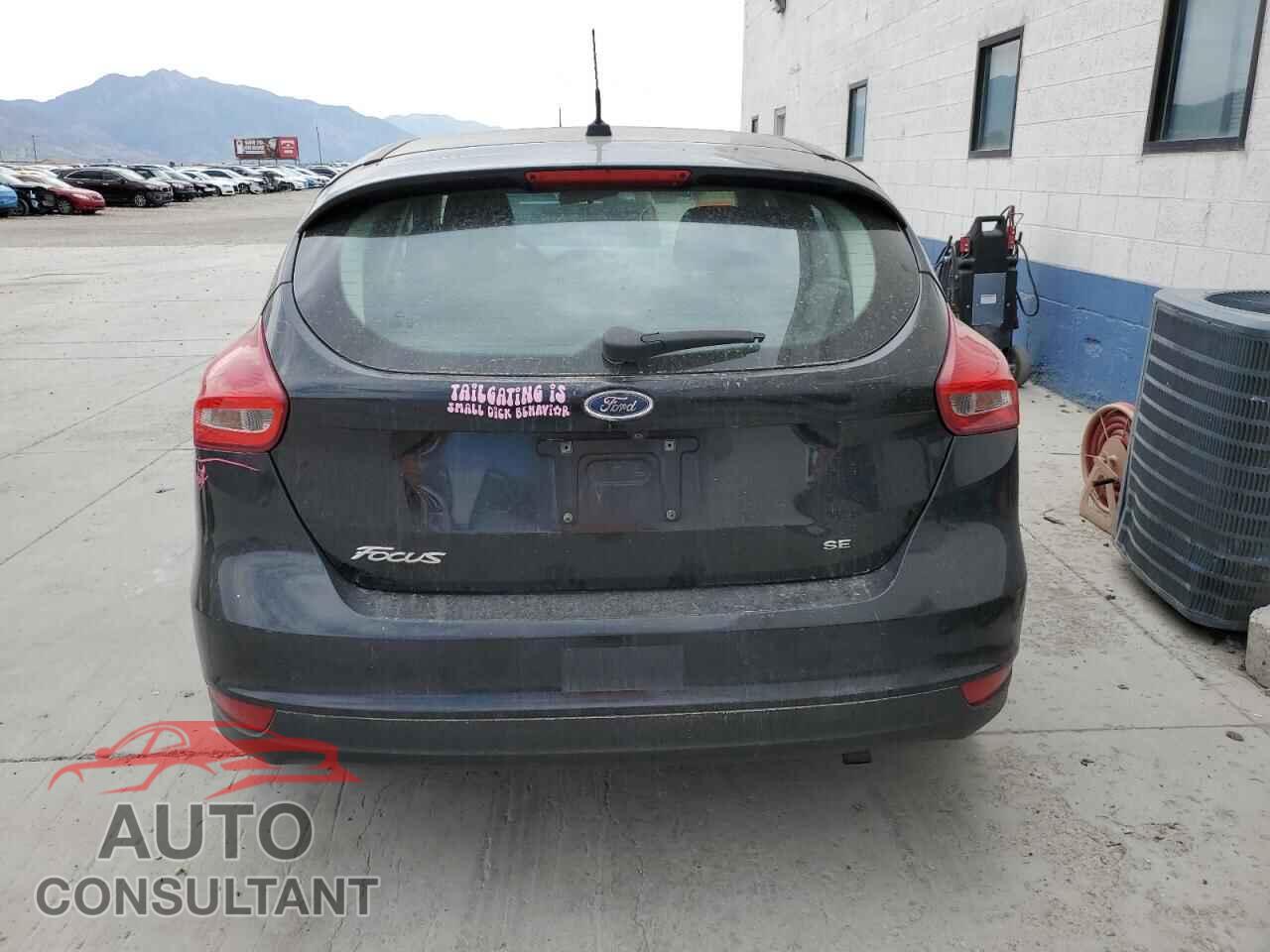 FORD FOCUS 2016 - 1FADP3K2XGL289237