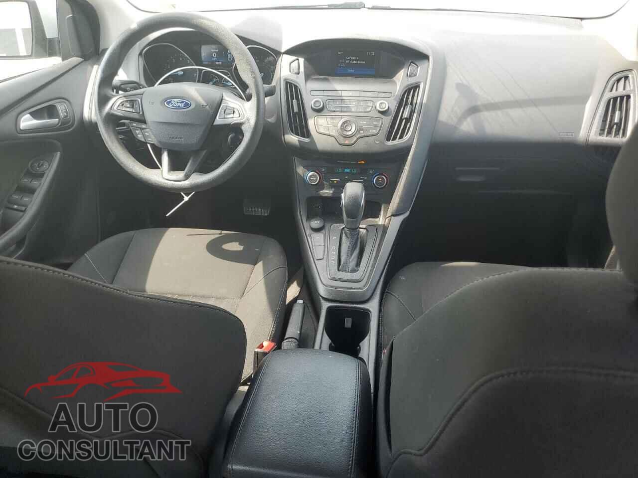 FORD FOCUS 2018 - 1FADP3FE2JL299532