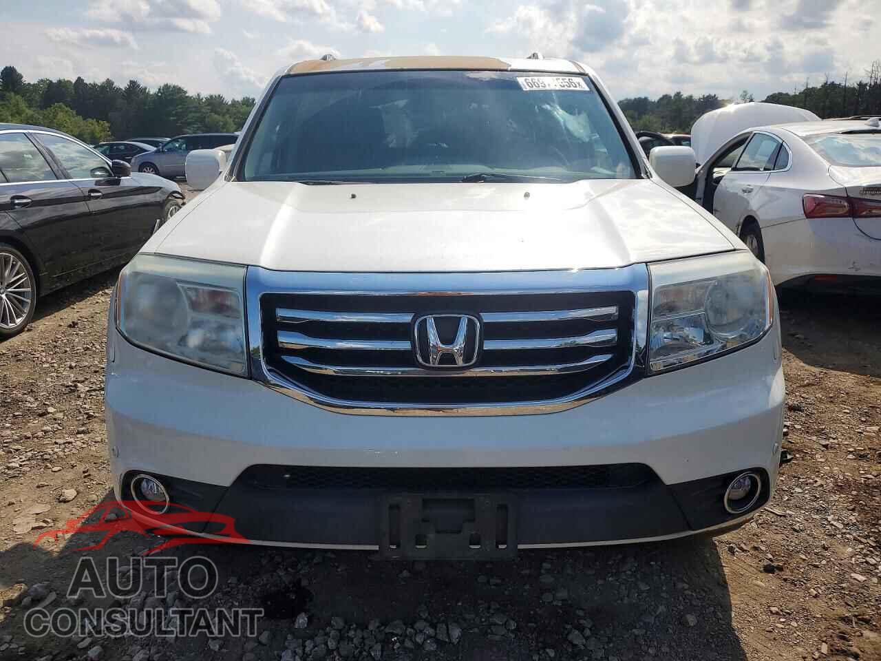 HONDA PILOT 2012 - 5FNYF4H99CB047027