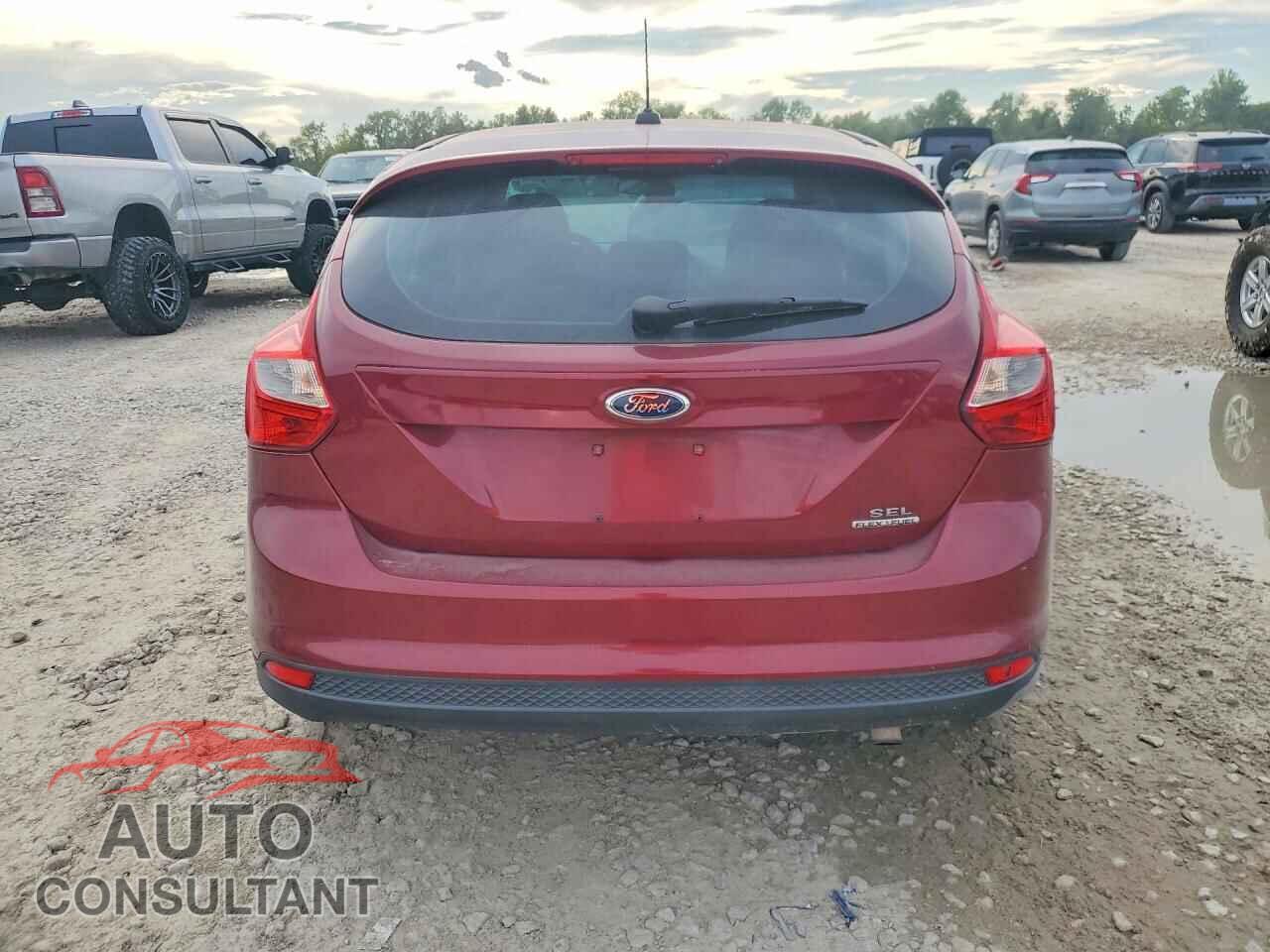FORD FOCUS 2012 - 1FAHP3M20CL466290