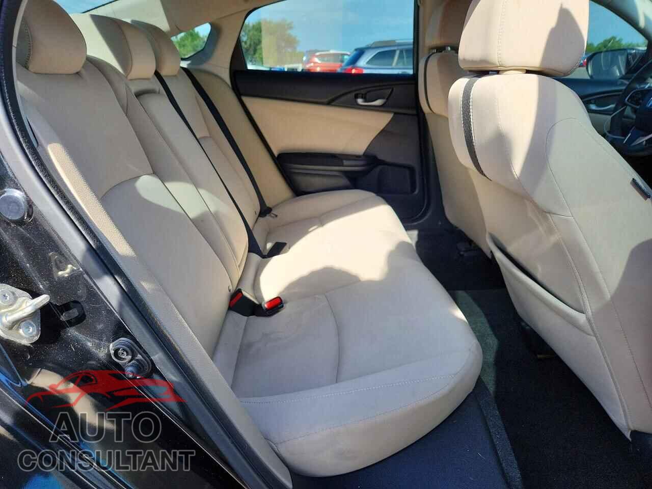 HONDA CIVIC 2017 - 2HGFC2F75HH511777