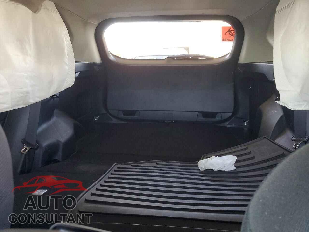 TOYOTA RAV4 2023 - 2T3H1RFV0PC240874