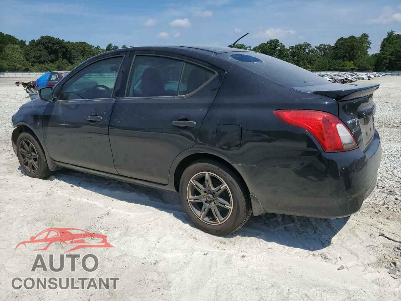 NISSAN VERSA 2017 - 3N1CN7AP2HL889355