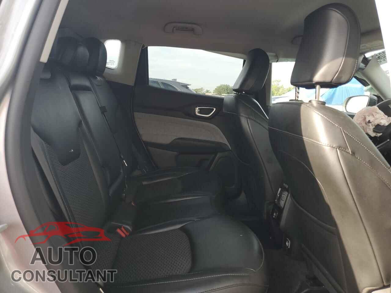 JEEP COMPASS 2022 - 3C4NJCBB0NT177824