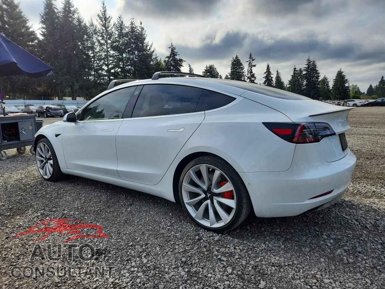 TESLA MODEL 3 2019 - 5YJ3E1EB2KF441325
