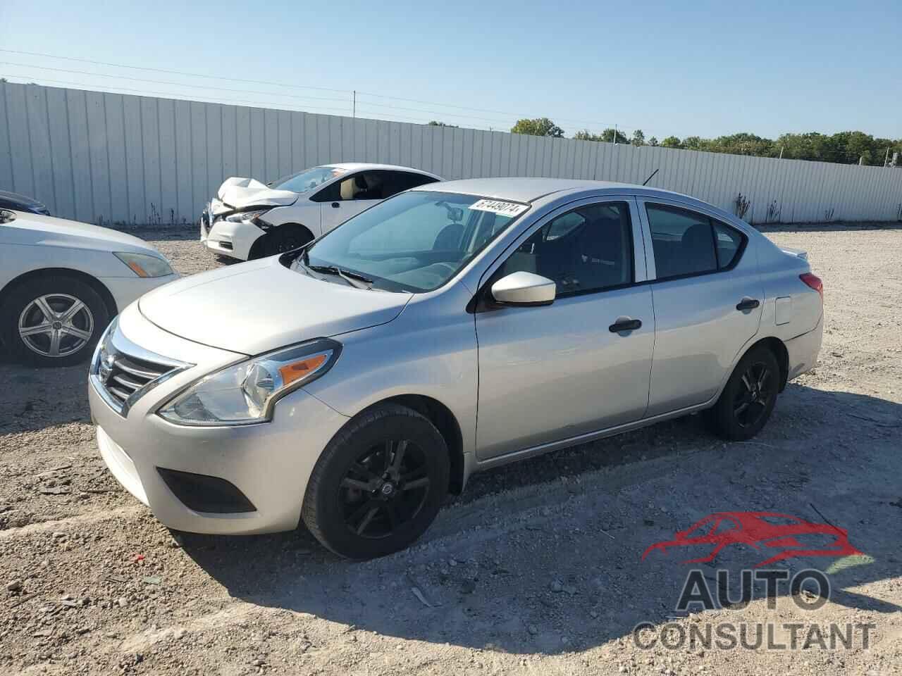 NISSAN VERSA 2018 - 3N1CN7AP1JL888431