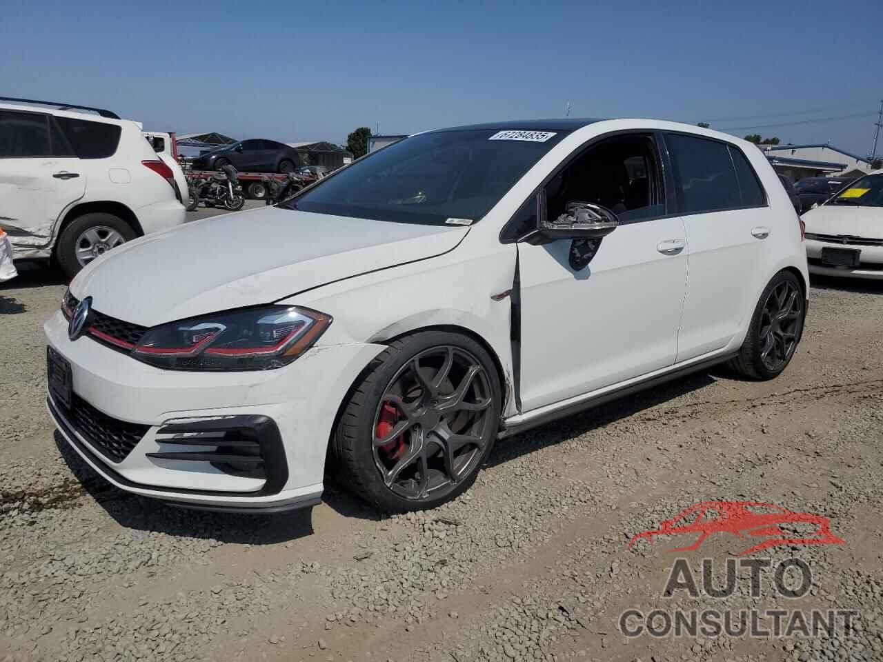 VOLKSWAGEN GTI 2018 - 3VW447AUXJM273068