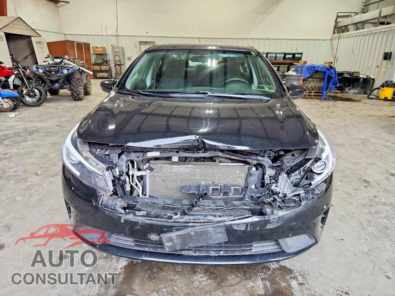 KIA FORTE 2017 - 3KPFK4A76HE087929