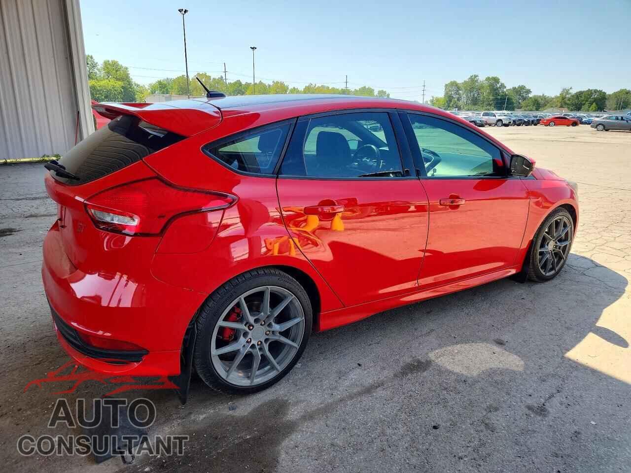 FORD FOCUS 2017 - 1FADP3L94HL235297