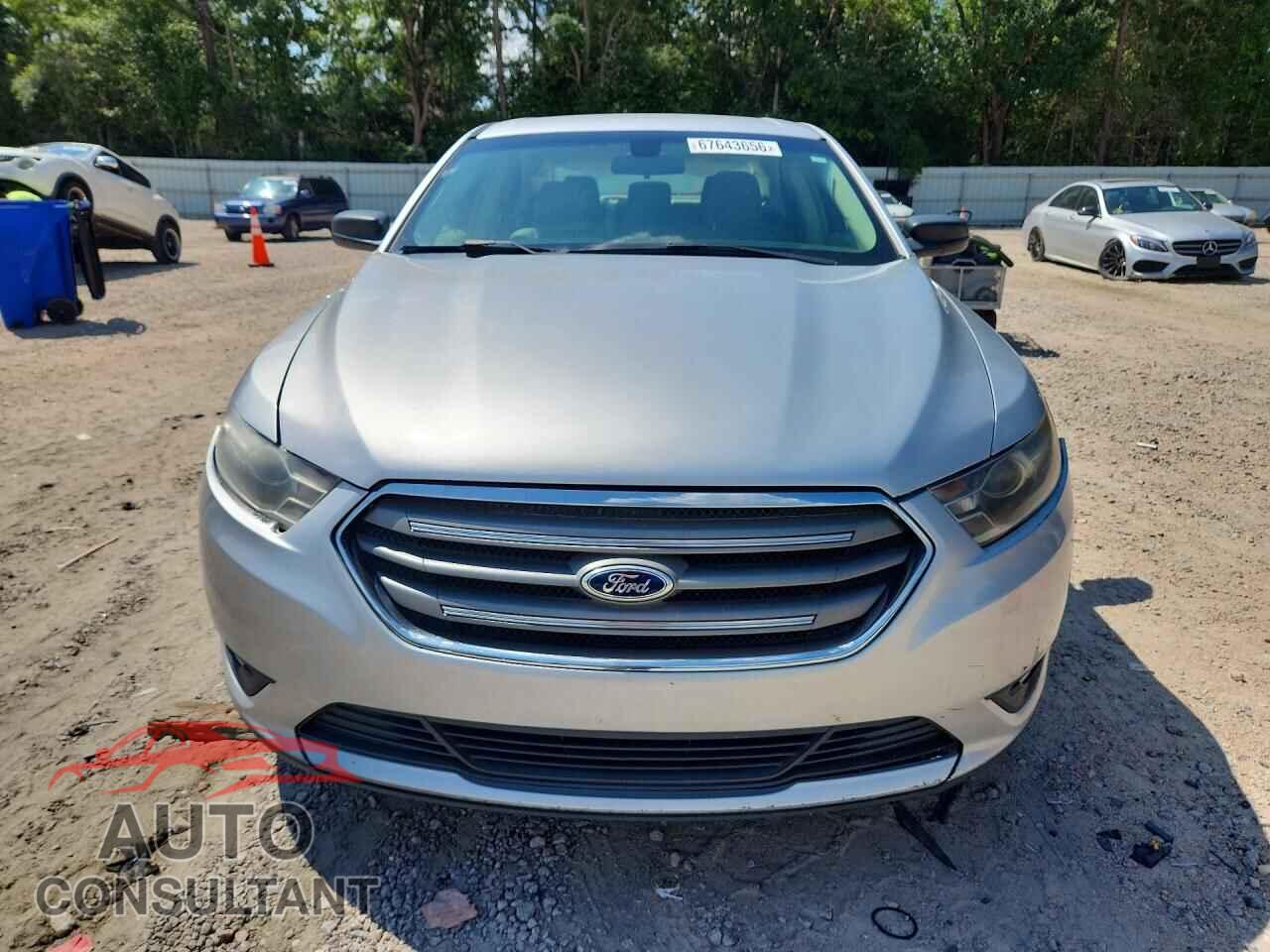 FORD TAURUS 2015 - 1FAHP2D83FG112789