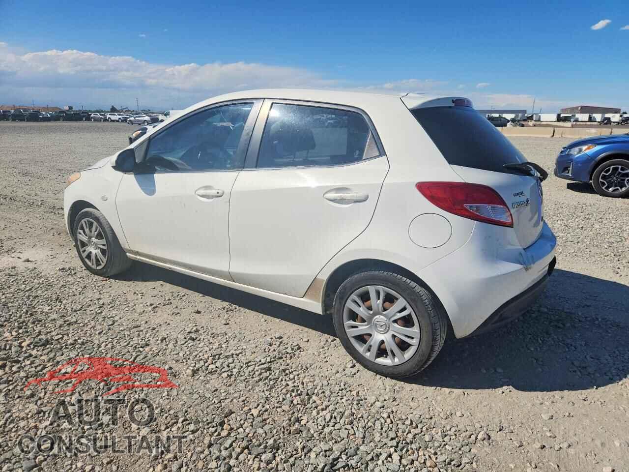 MAZDA 2 2014 - JM1DE1KY3E0185812