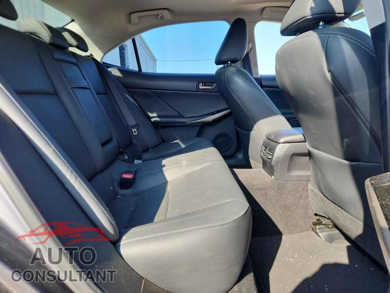 LEXUS IS 2020 - JTHAA1D20L5108465