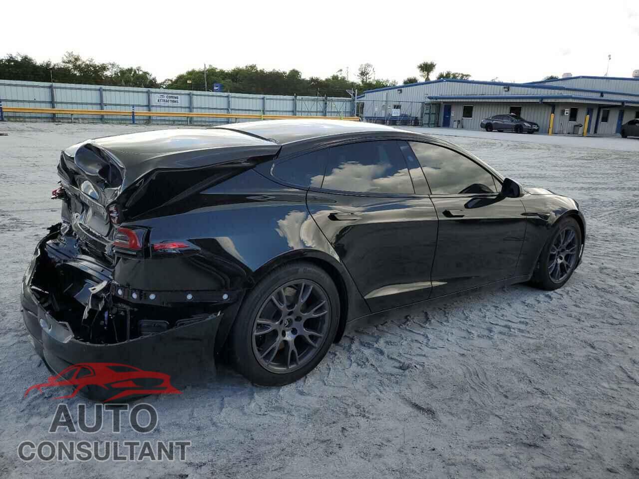 TESLA MODEL S 2024 - 5YJSA1E5XRF539675