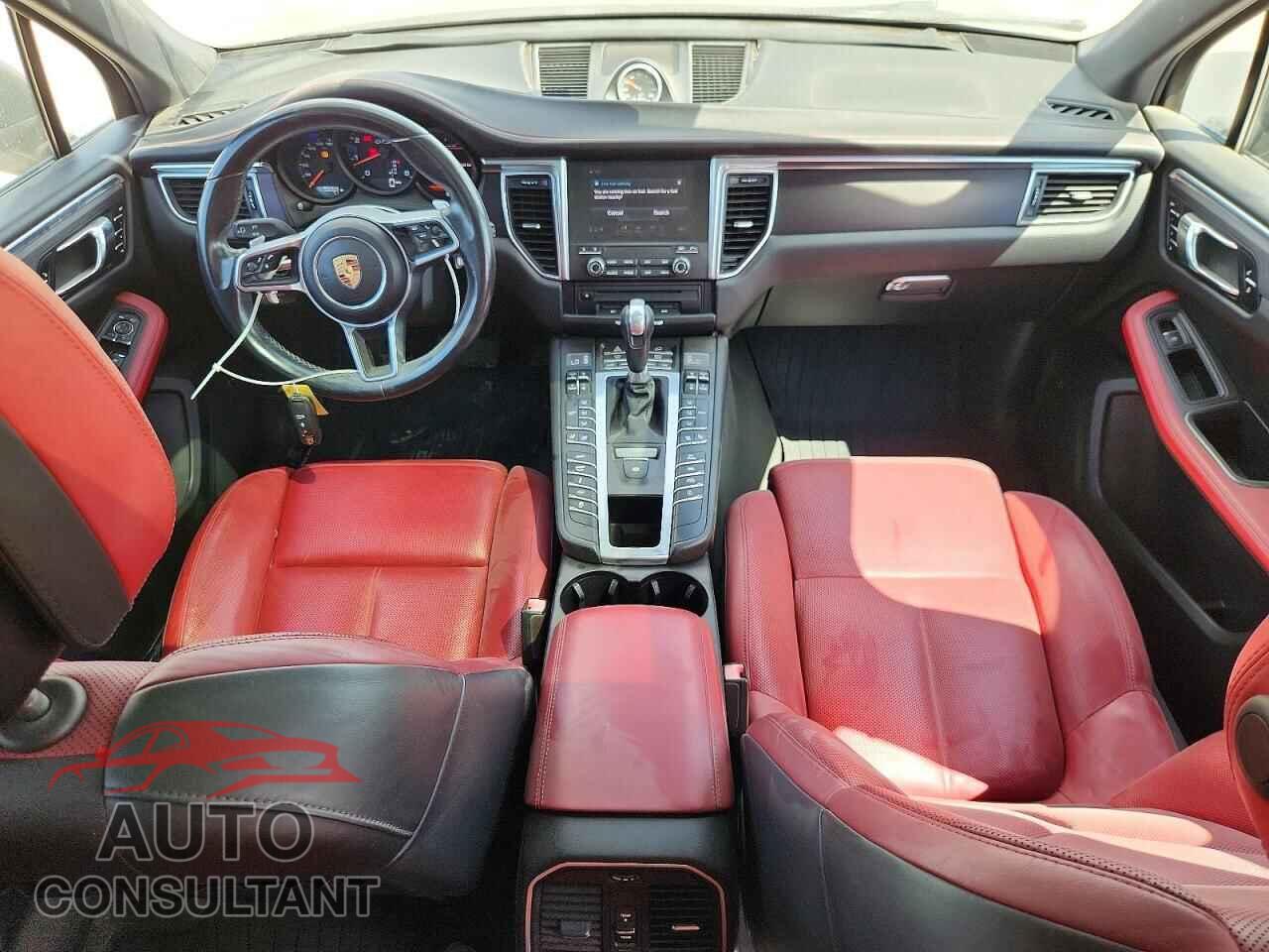PORSCHE MACAN 2017 - WP1AG2A52HLB51694