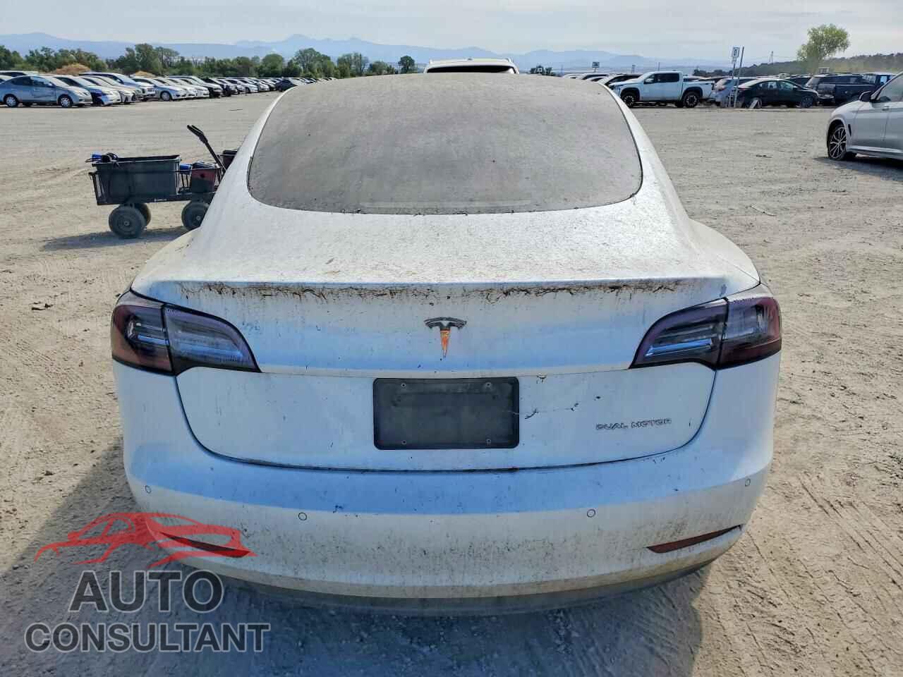 TESLA MODEL 3 2022 - 5YJ3E1EB9NF247542