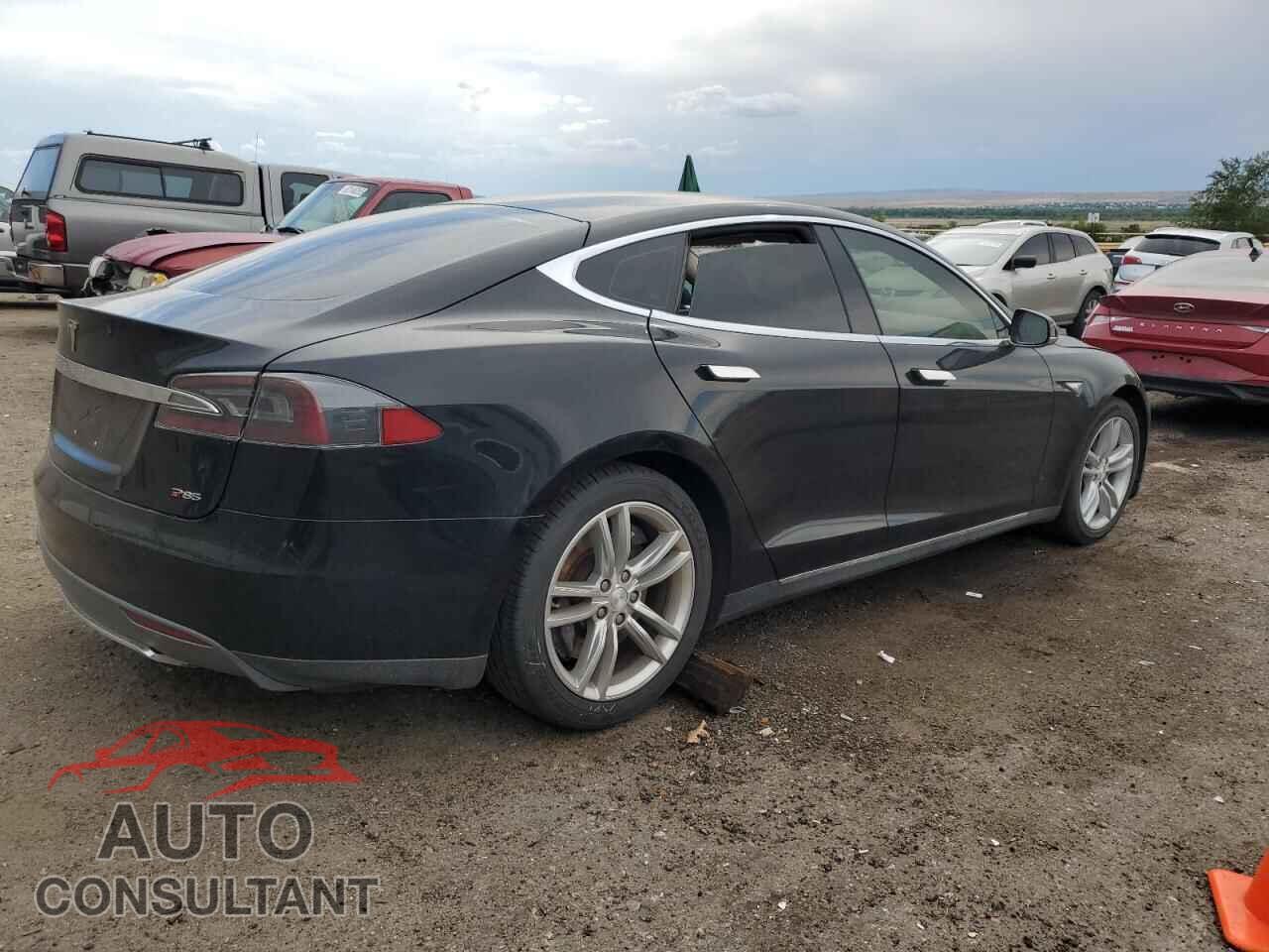 TESLA MODEL S 2012 - 5YJSA1CN7CFP01725