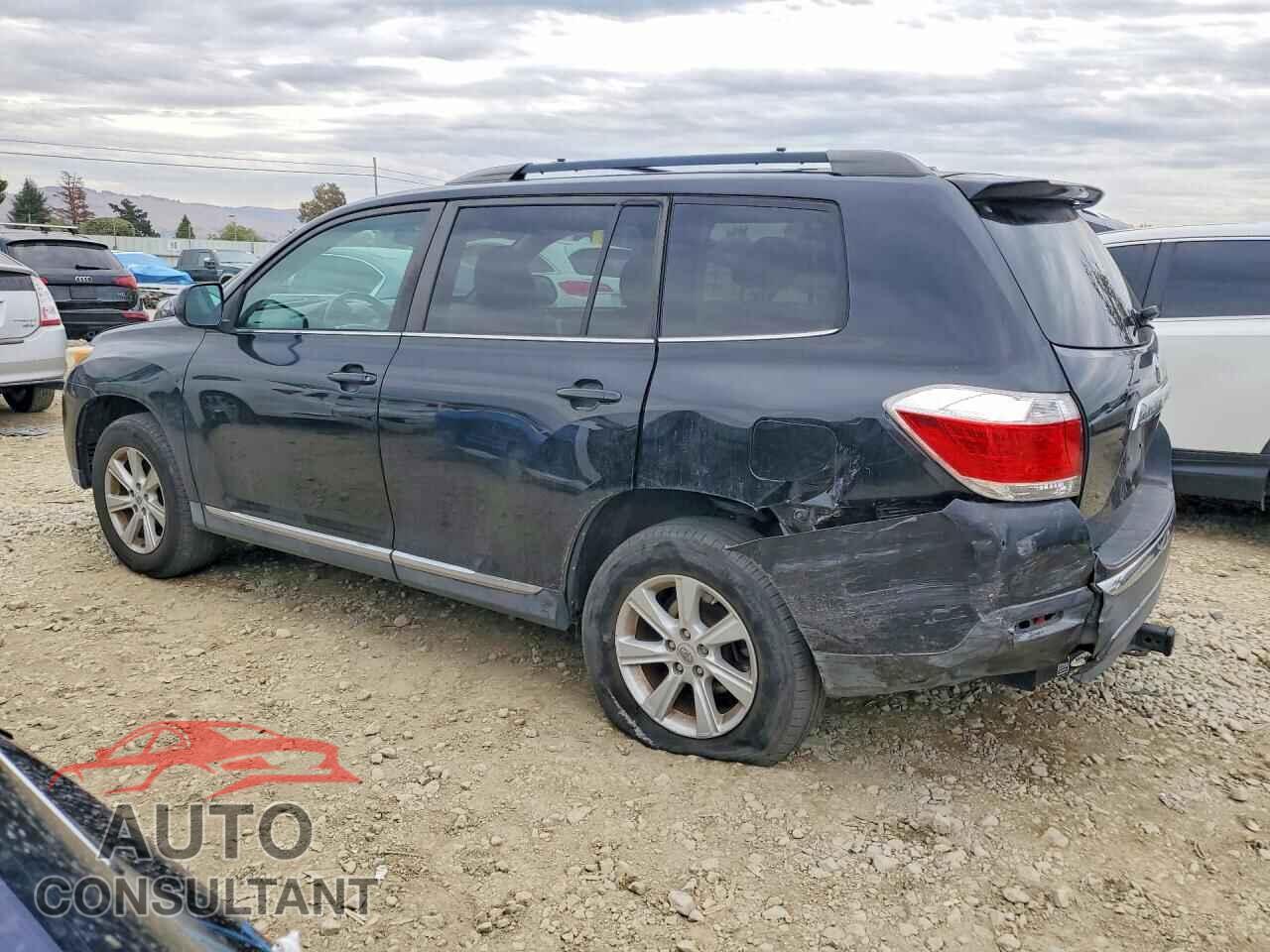 TOYOTA HIGHLANDER 2011 - 5TDZK3EH2BS037679