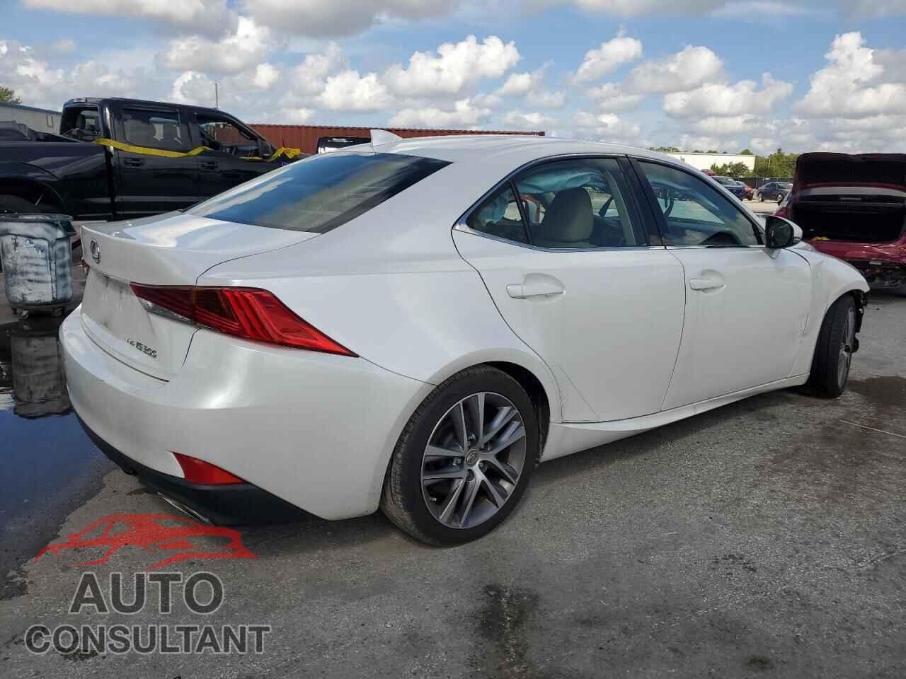 LEXUS IS 2019 - JTHC81D28K5036448