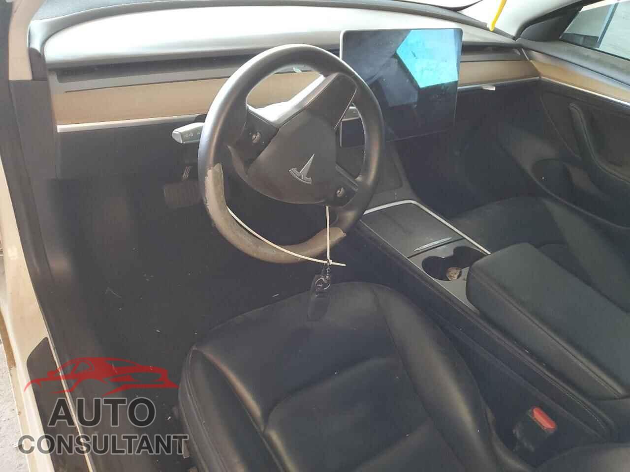 TESLA MODEL 3 2021 - 5YJ3E1EA7MF996572