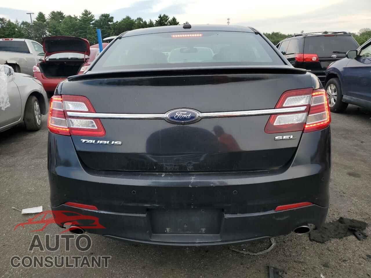 FORD TAURUS 2015 - 1FAHP2E85FG147882