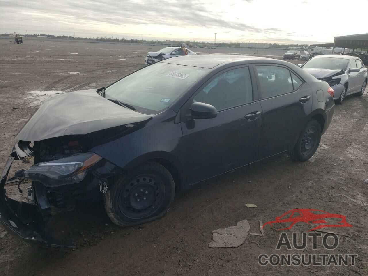TOYOTA COROLLA 2018 - 5YFBURHE2JP747866