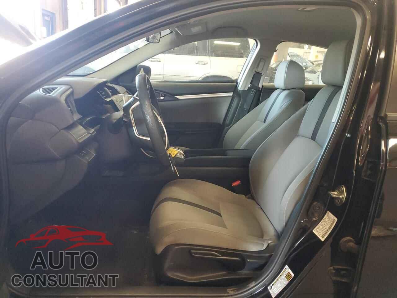HONDA CIVIC 2019 - 2HGFC2F60KH509451