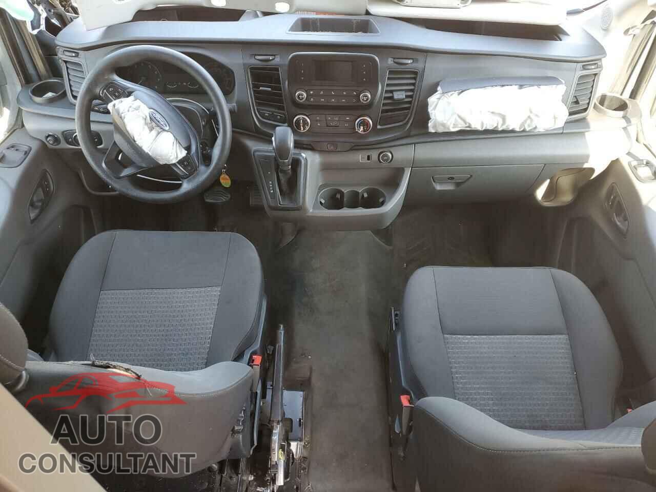 FORD TRANSIT 2020 - 1FTBR3X83LKA55837