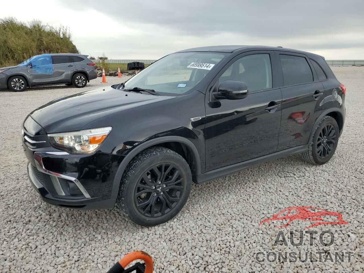 MITSUBISHI OUTLANDER 2018 - JA4AP3AU4JU008996