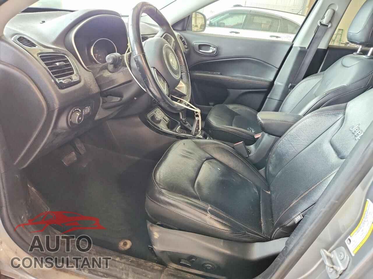 JEEP COMPASS 2019 - 3C4NJDCB2KT790804