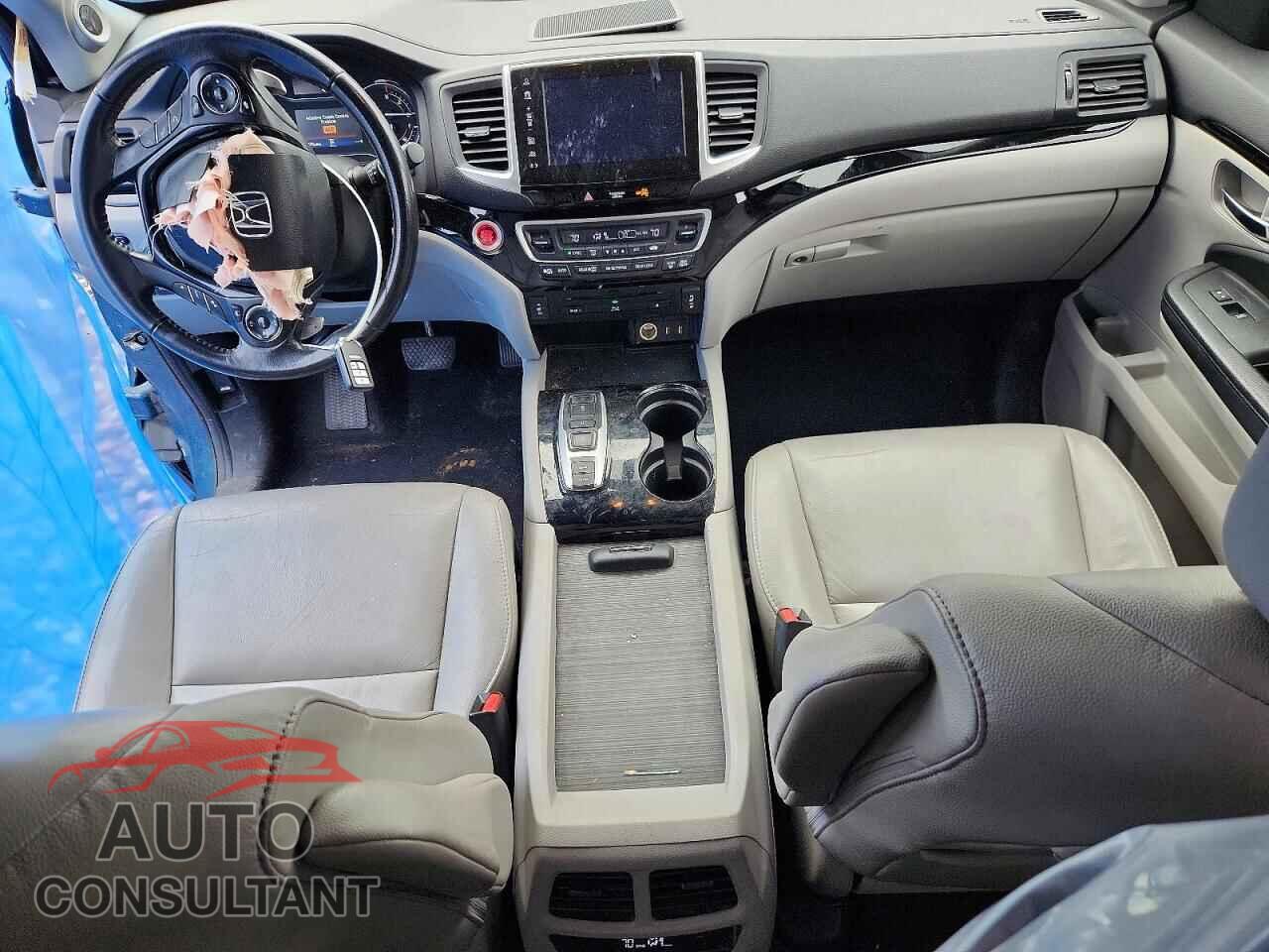 HONDA PILOT 2017 - 5FNYF6H96HB083194