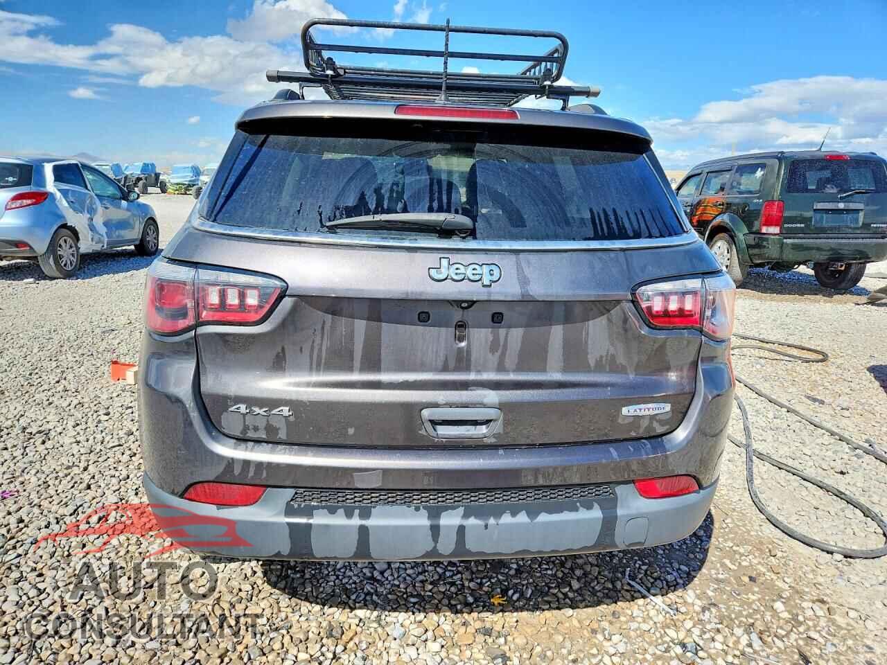 JEEP COMPASS 2018 - 3C4NJDBBXJT114620