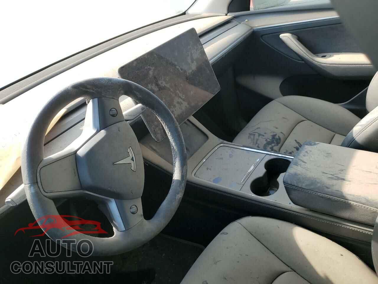 TESLA MODEL Y 2023 - LRWYGDFD1PC163780