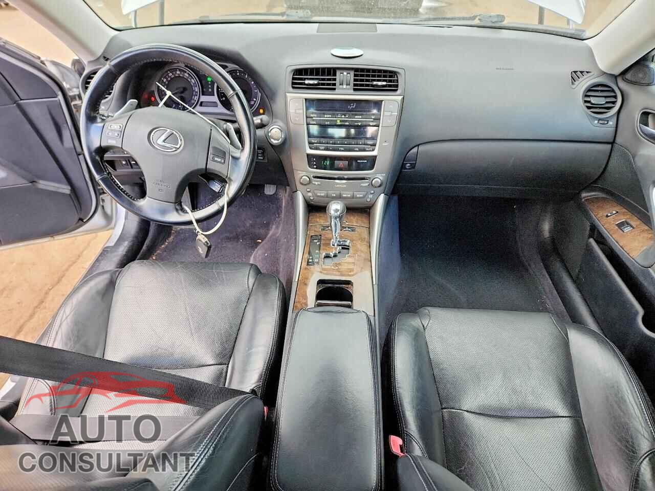 LEXUS IS 2009 - JTHCK262292029088