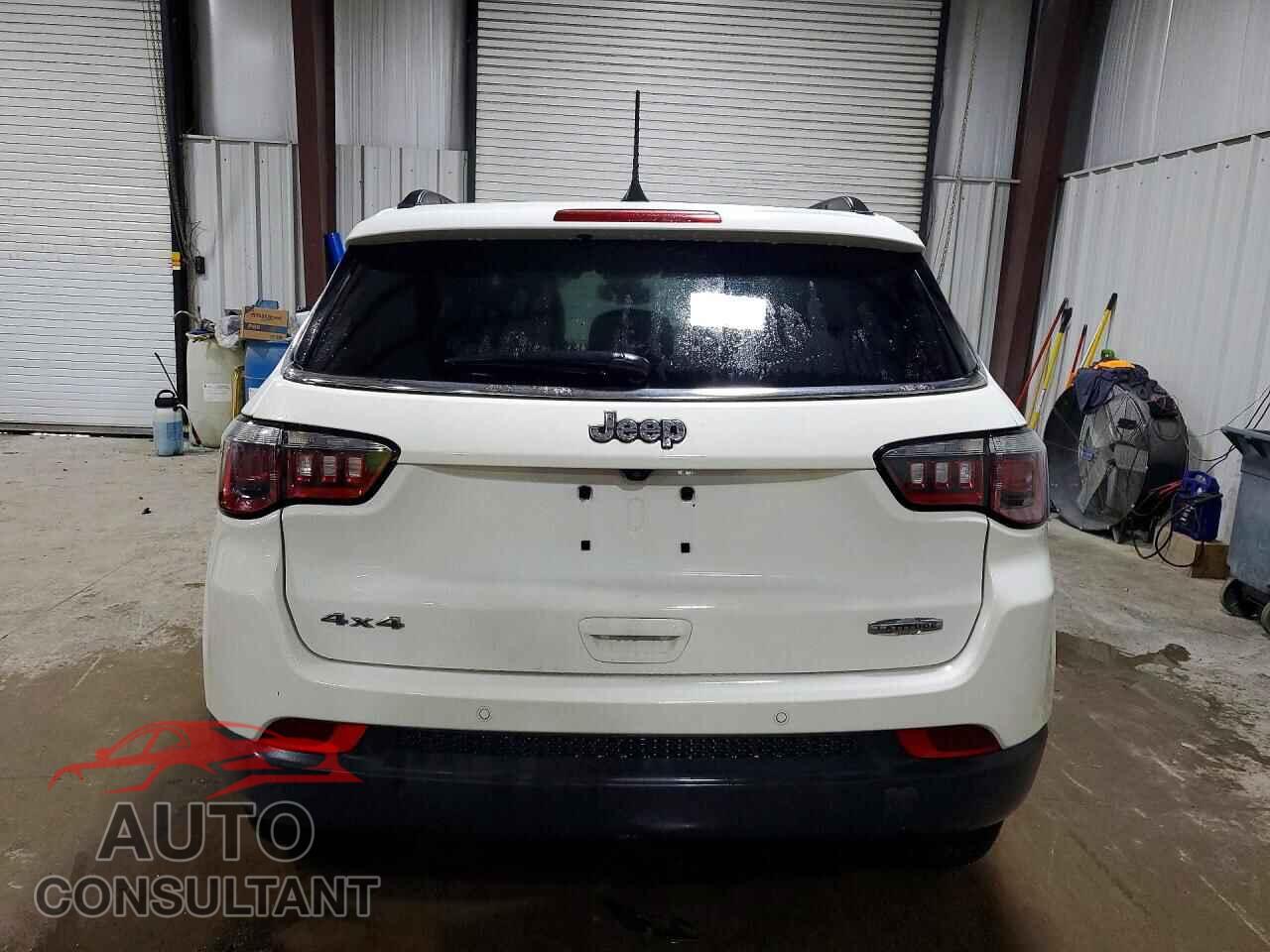 JEEP COMPASS 2020 - 3C4NJDBB6LT223045