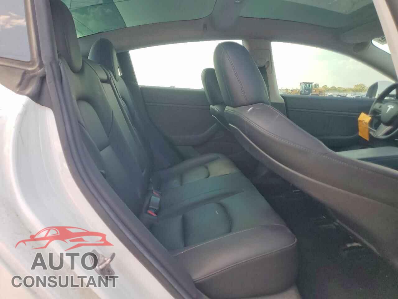 TESLA MODEL 3 2019 - 5YJ3E1EB9KF469896