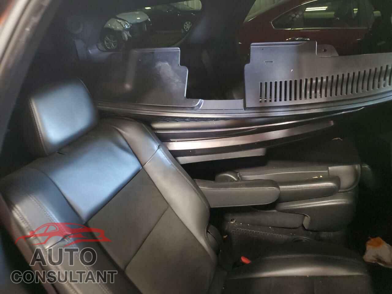 DODGE DURANGO 2019 - 1C4SDJCT3KC717633