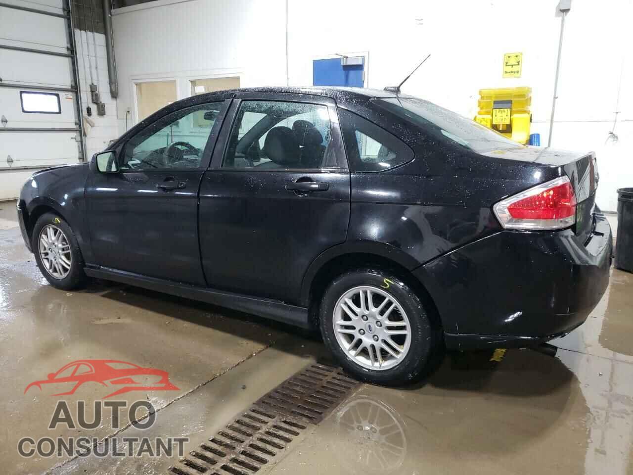 FORD FOCUS 2010 - 1FAHP3FN1AW239256