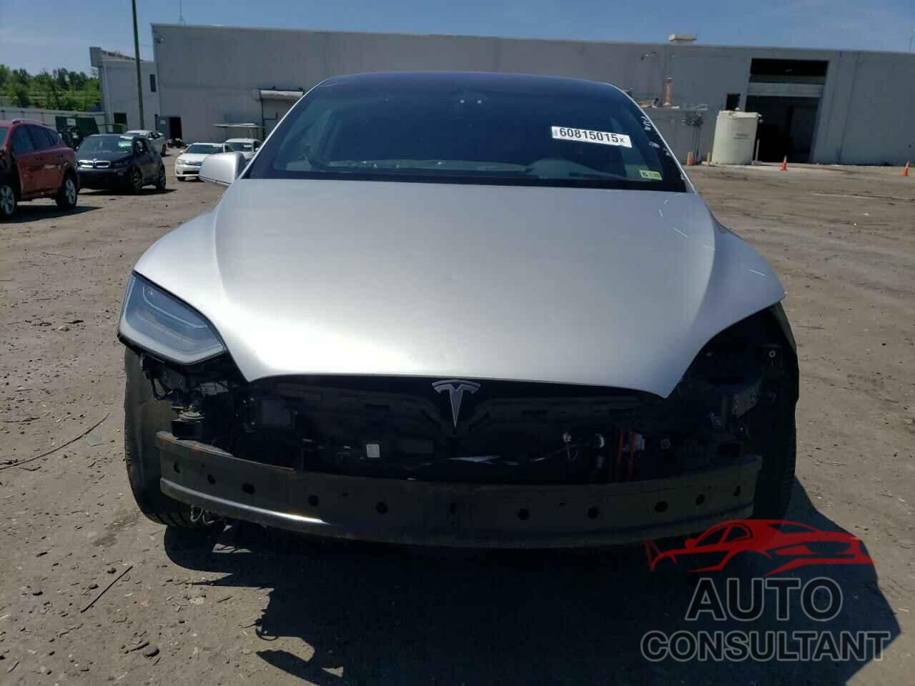 TESLA MODEL X 2018 - 5YJXCAE22JF103977