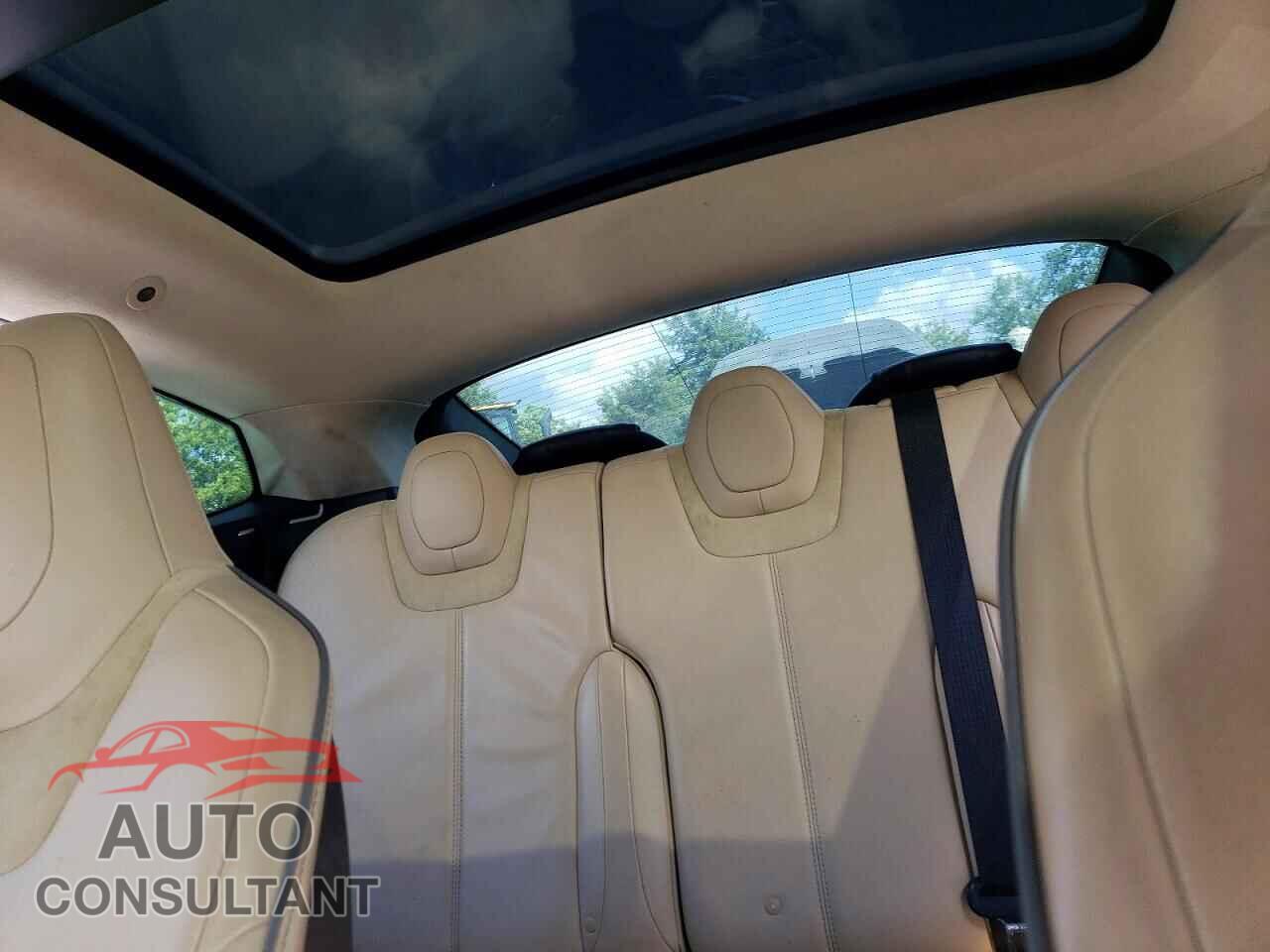 TESLA MODEL S 2013 - 5YJSA1DP7DFP06103