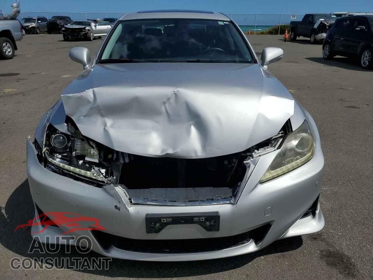 LEXUS IS 2011 - JTHBF5C24B5136296
