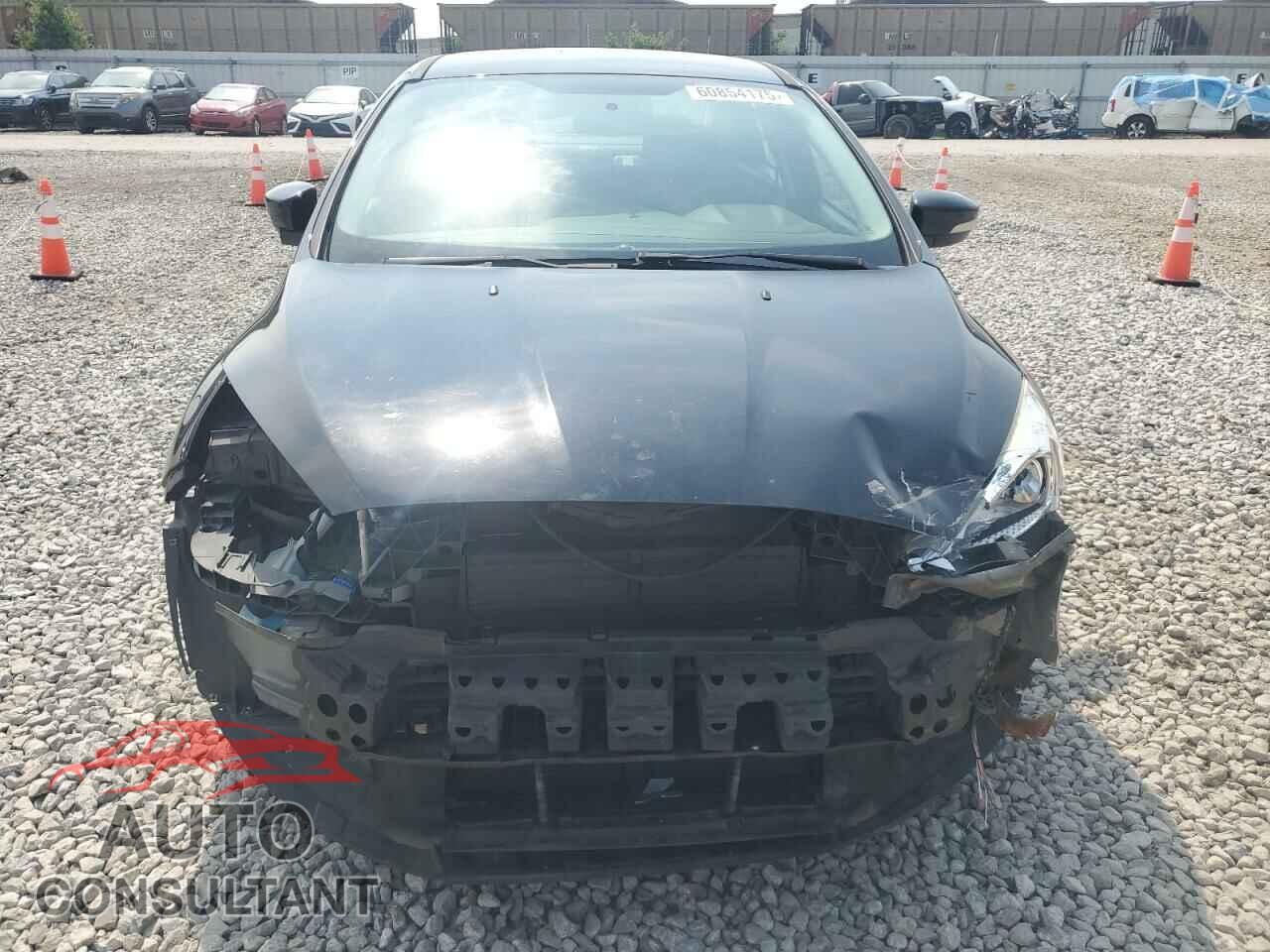 FORD FOCUS 2016 - 1FADP3F22GL233402