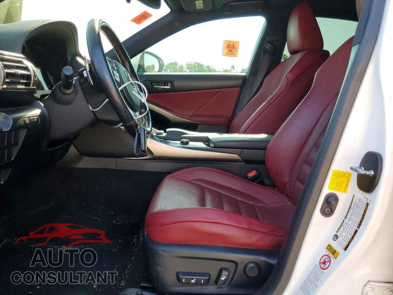 LEXUS IS 2016 - JTHCE1D2XG5010532
