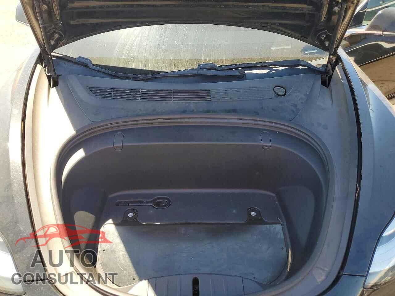 TESLA MODEL 3 2019 - 5YJ3E1EA7KF297245