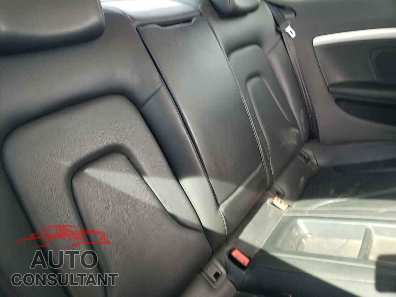 AUDI A5 2013 - WAUCFAFR3DA038133