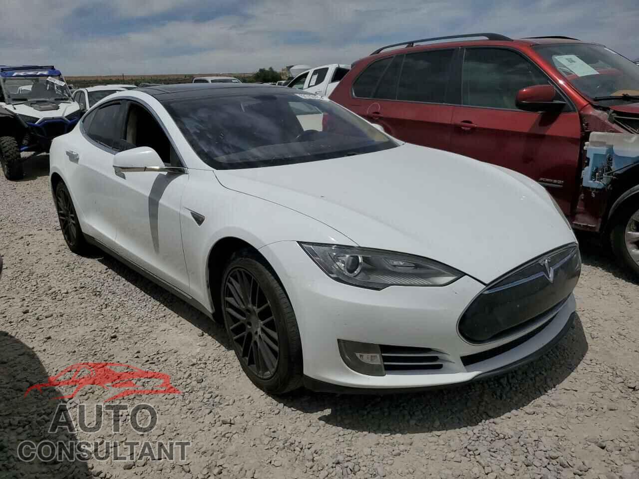TESLA MODEL S 2013 - 5YJSA1CN6DFP17206